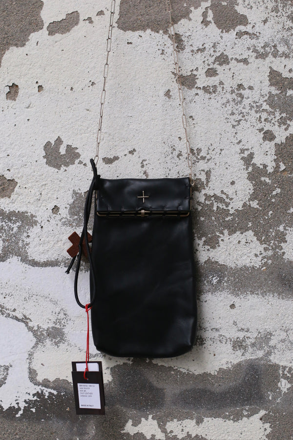 m.a+ Silver Rim Chain Clutch Leather MA-BR115/C4 VIB1,0-BLACK